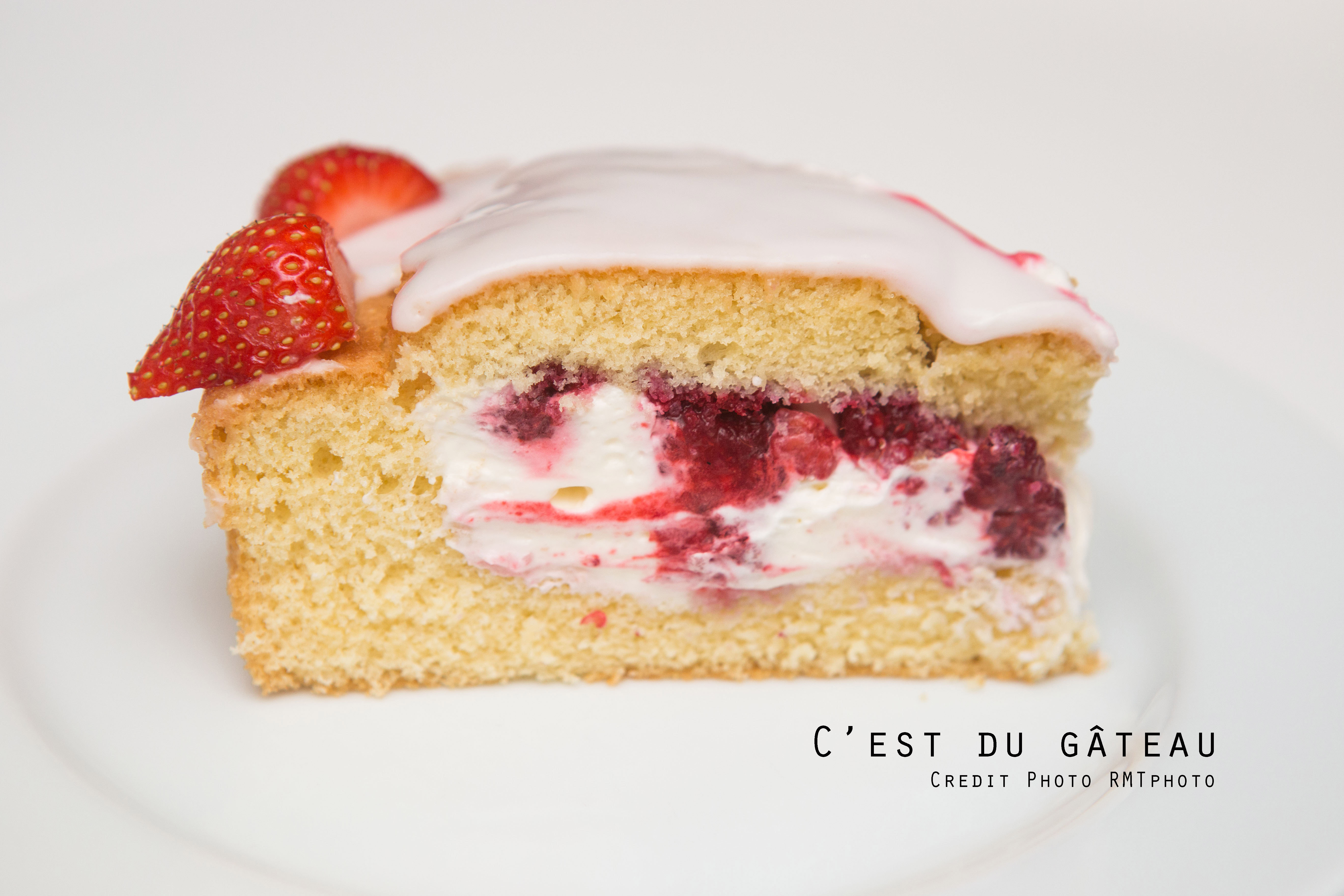 Genoise A La Chantilly Et Aux Fruits Rouges C Est Du Gateau